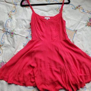 Aritzia brand Talula Bright Red short dress size 8. damage to both straps.